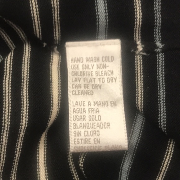 Jones New York Top 1X Black w White and Grey stripes scoop neck short sleeves - Picture 5 of 5